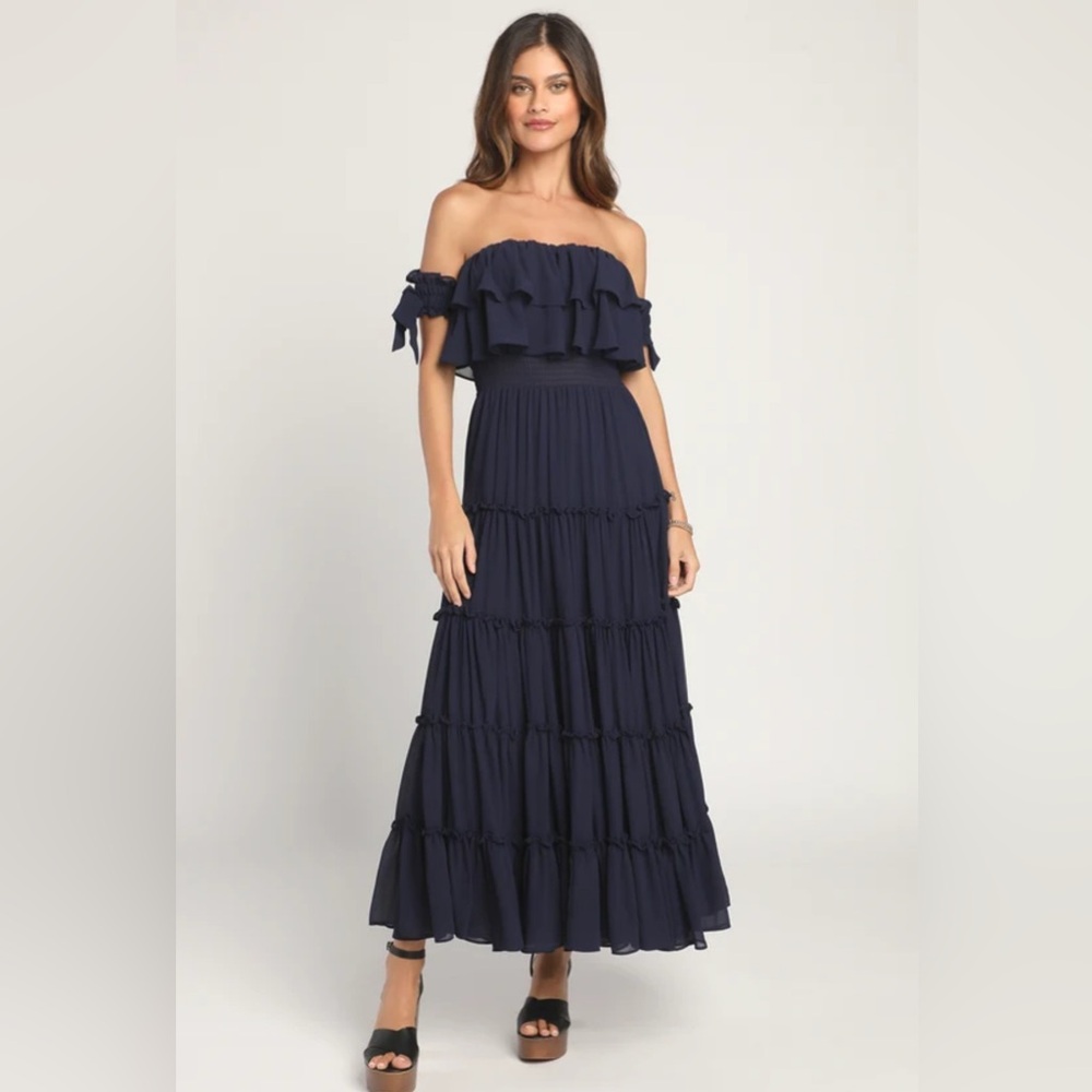 **SOLD**Lulus Navy Blue maxi dress.